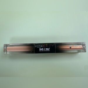 HUDA BEAUTY Matte & Metal Melted Shadows - Soft Pink and Bronze